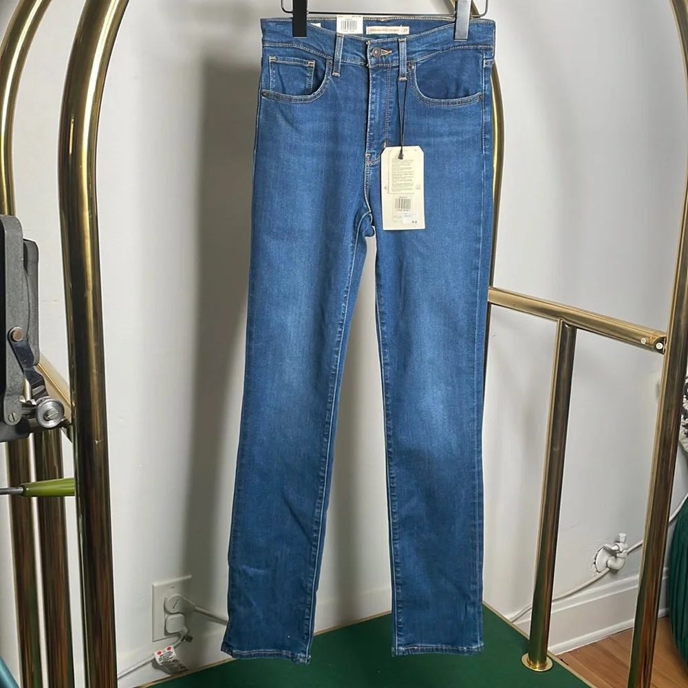 Levi’s | 724 High-rise Straight Leg Jeans 27x32 - Picture 6 of 12